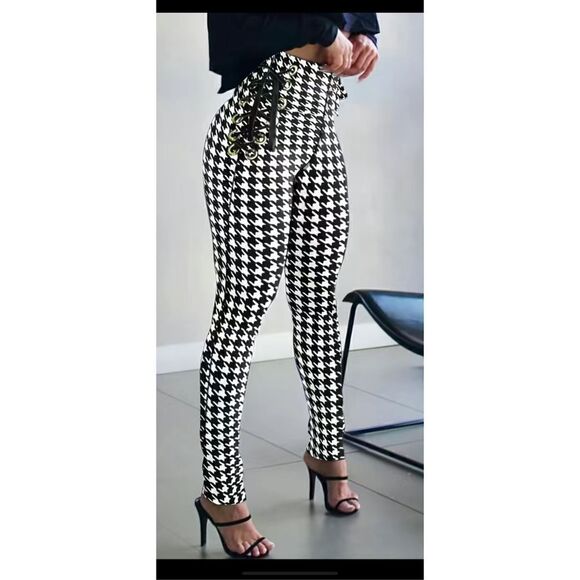 Houndstooth leggings with lace up sides, high waste stretchy pants . - Picture 8 of 13